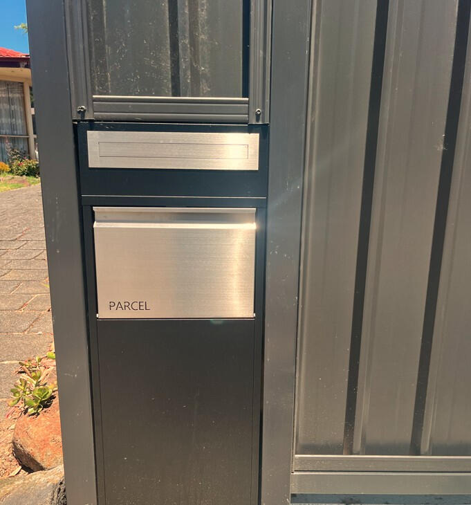 Letterbox &amp; Parcel Box